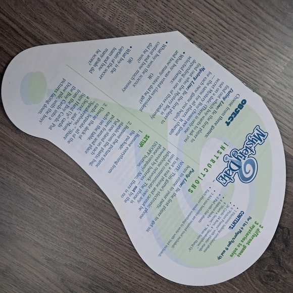 Mystery Date Game 2000 Milton Bradley With Working Phone  To Talk To Boys - Picture 8 of 9